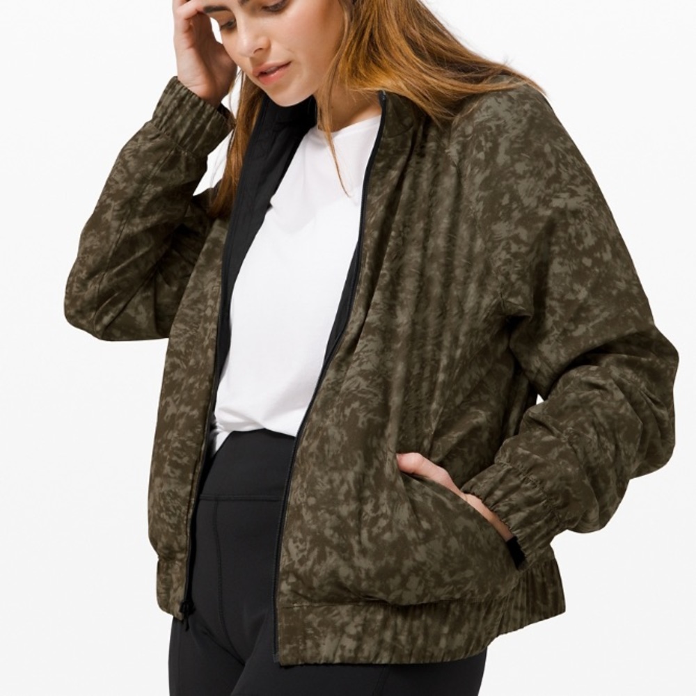NWT lululemon Bombs Away Jacket Reversible